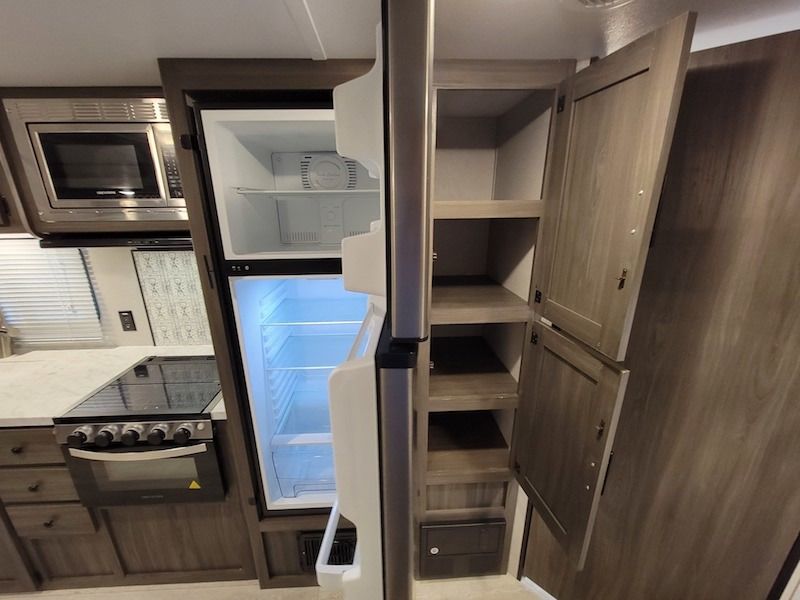 Photo 14 - 2021 Shasta Travel Trailer rental photo 20