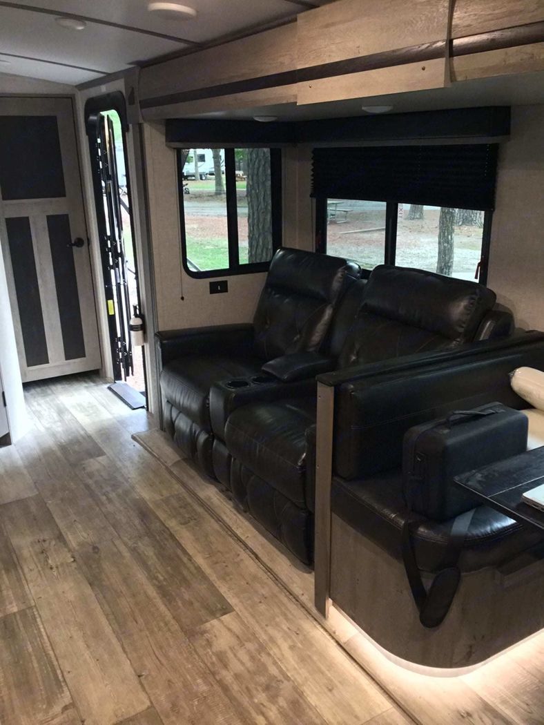 Photo 0 - 2021 Outdoors Rv Manufacturing Travel Trailer rental photo 4