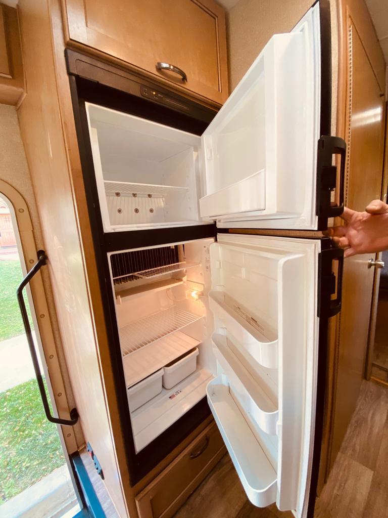 Photo 12 - 2019 Thor Class C Motorhome rental photo 14