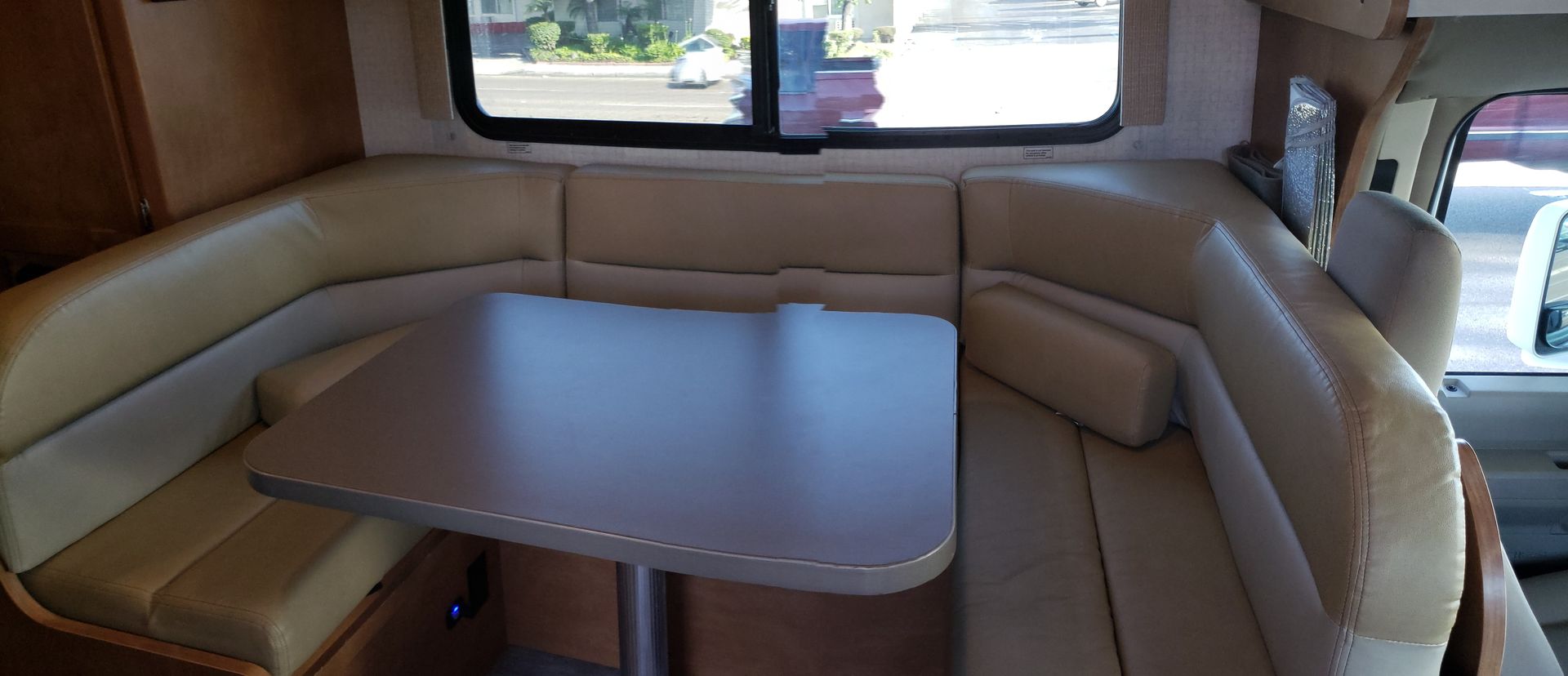 Photo 10 - 2017 Winnebago Industries, Inc. Class C Motorhome rental photo 12