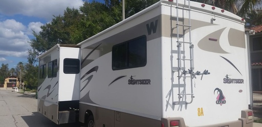2007 Winnebago Industries, Inc. Sightseer 35j Class A Motorhome for rent in Los Angeles, CA