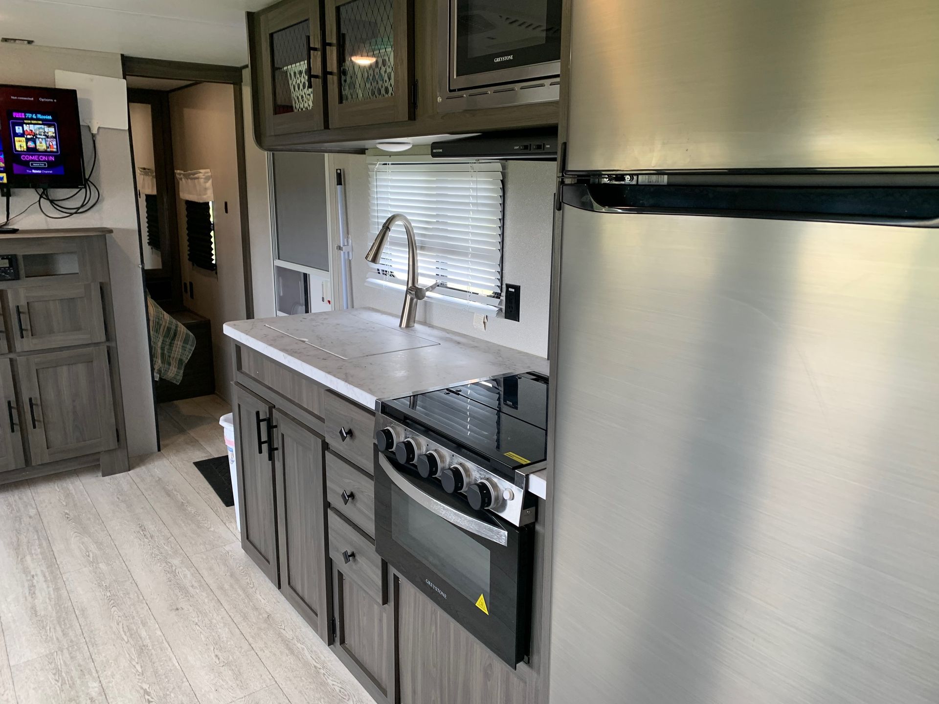 Photo 6 - 2021 Shasta Travel Trailer rental photo 14