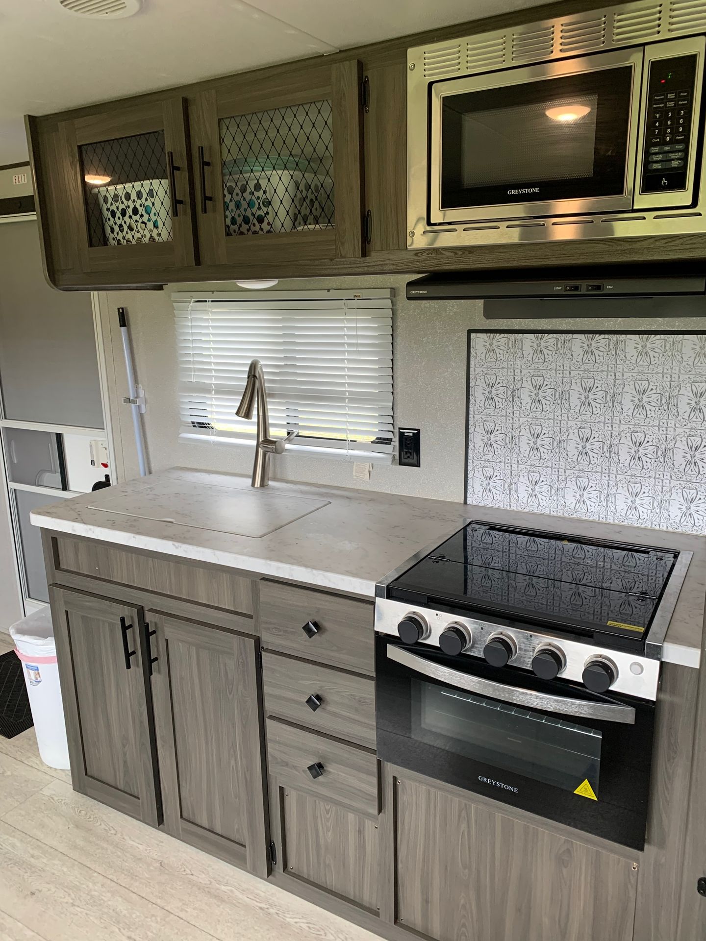 Photo 6 - 2021 Shasta Travel Trailer rental photo 19