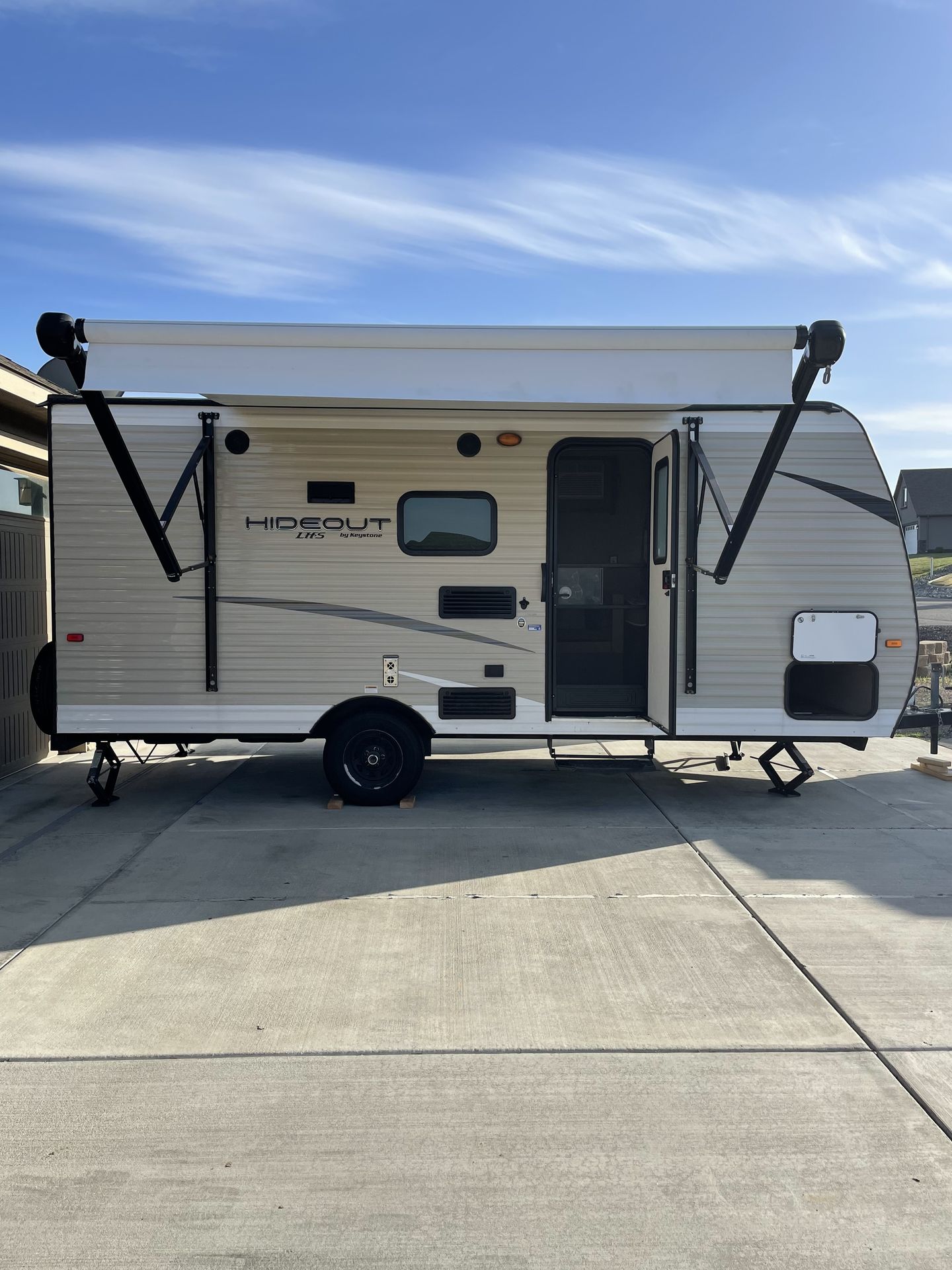 Photo 2 - 2018 Keystone Rv Travel Trailer rental photo 4