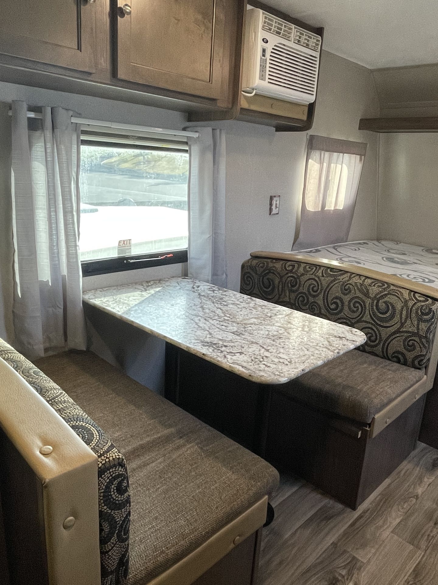 Photo 8 - 2018 Keystone Rv Travel Trailer rental photo 10