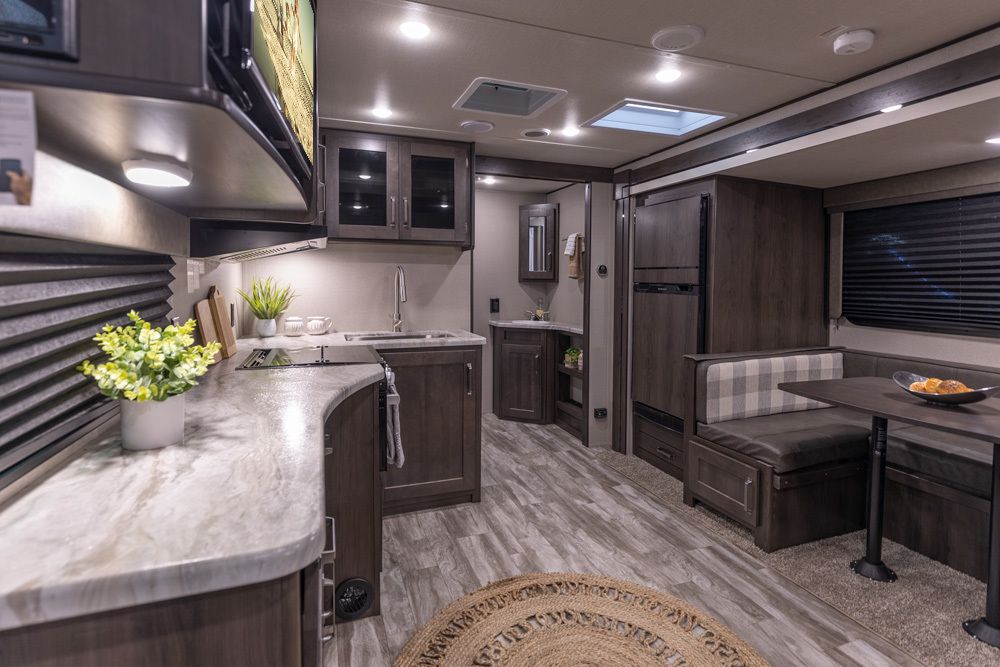Photo 5 - 2022 Grand Design Travel Trailer rental photo 7