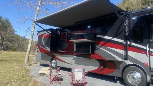2022 Fleetwood Discovery 38N Class A Motorhome for rent in Waynesboro, PA