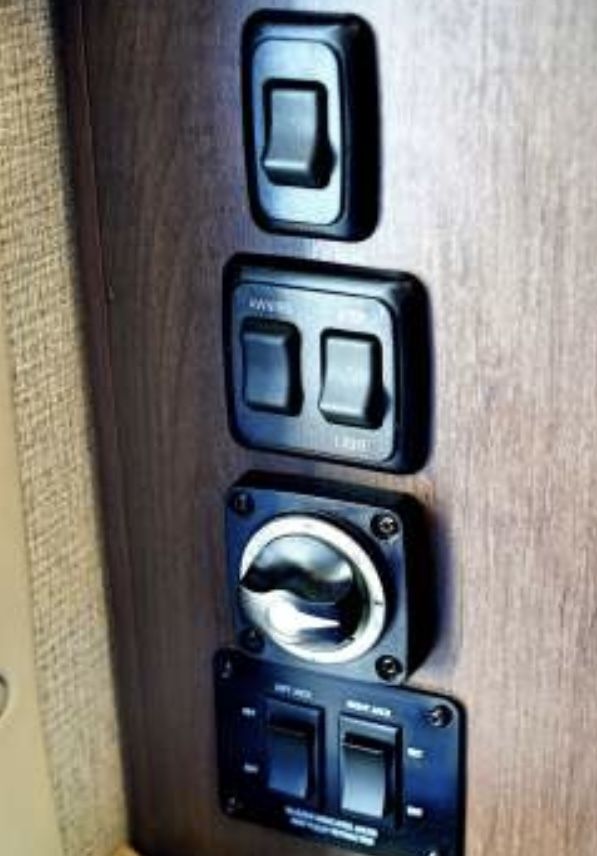 Photo 12 - 2019 Fourwinds Class C Motorhome rental photo 14