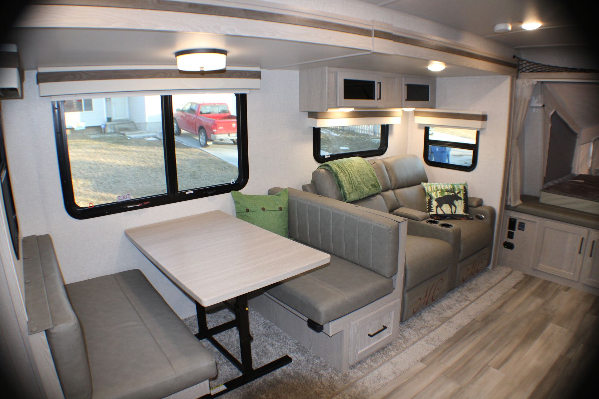 Photo 9 - 2022 Rockwood Travel Trailer rental photo 11