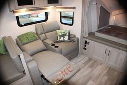 Photo 10 thumbnail 12