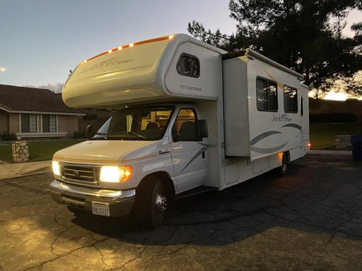 2008 Fleetwood Rv JAMBOREE SPORT Class C Motorhome for rent in Rocklin, CA