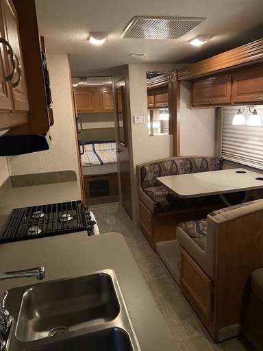 2008 Fleetwood Rv JAMBOREE SPORT Class C Motorhome for rent in Rocklin, CA