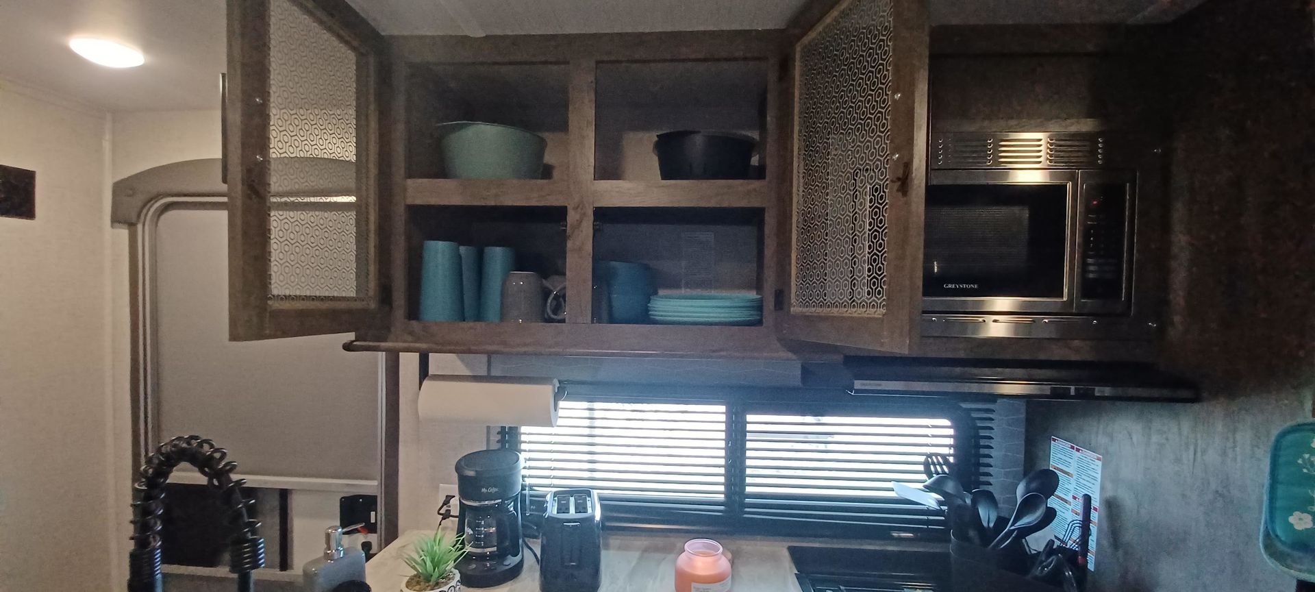 Photo 3 - 2021 Salem Travel Trailer rental photo 5