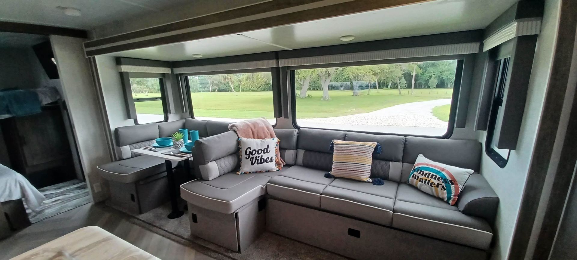 Photo 8 - 2021 Salem Travel Trailer rental photo 10