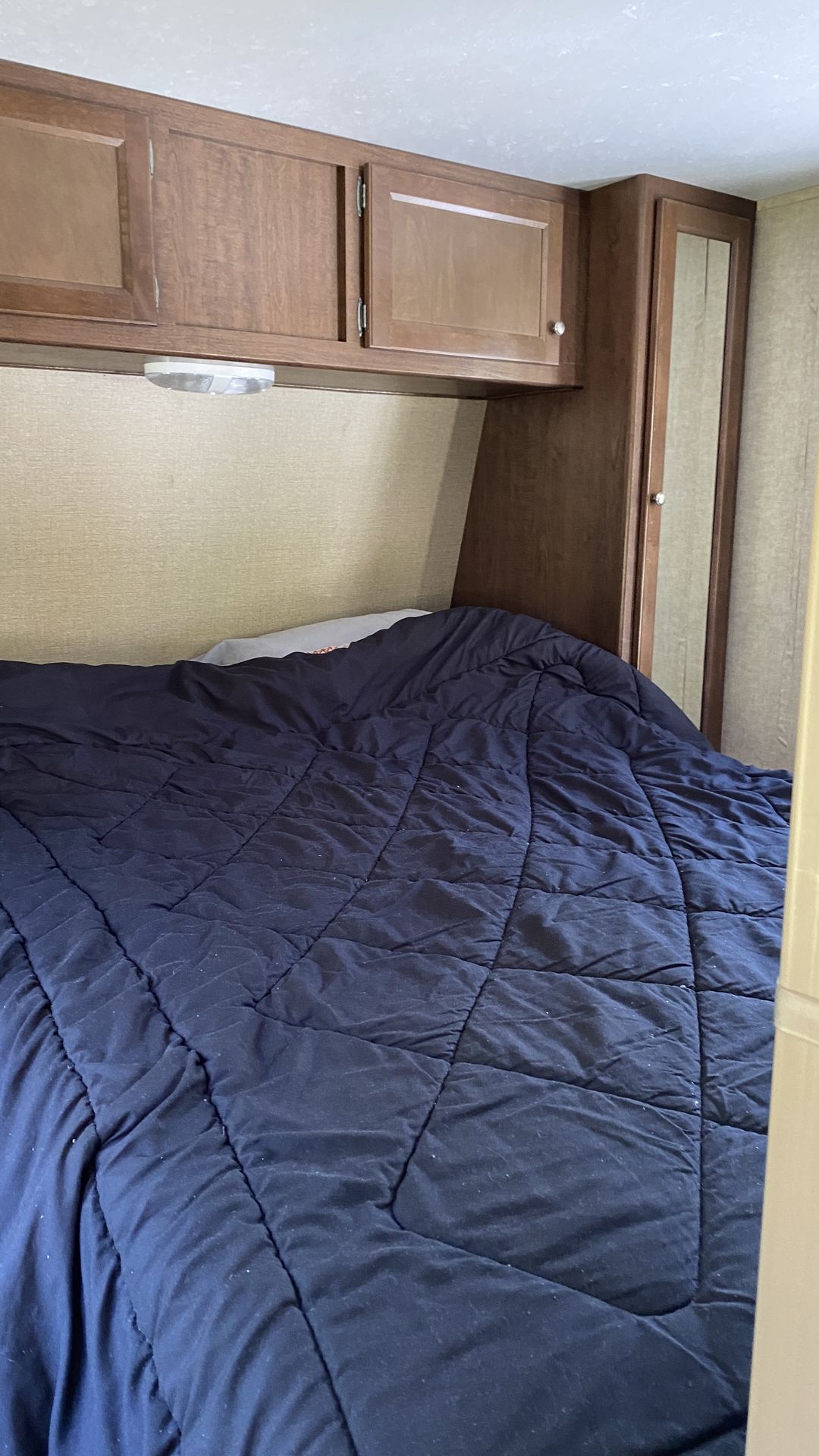 Photo 4 - 2015 Keystone Travel Trailer rental photo 6