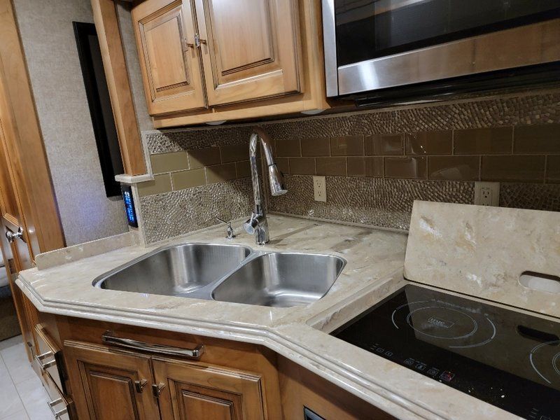 Photo 5 - 2017 Tiffin Motorhomes Class A Motorhome rental photo 7