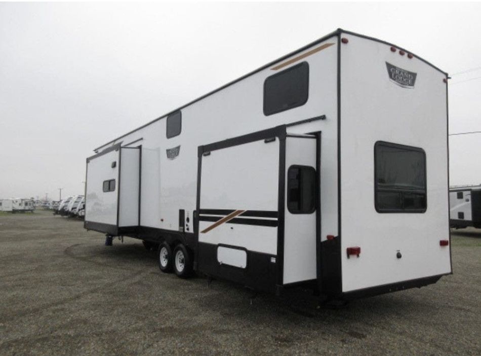 Photo 0 - 2022 Forest River Travel Trailer rental photo 5