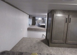 Photo 0 thumbnail 7