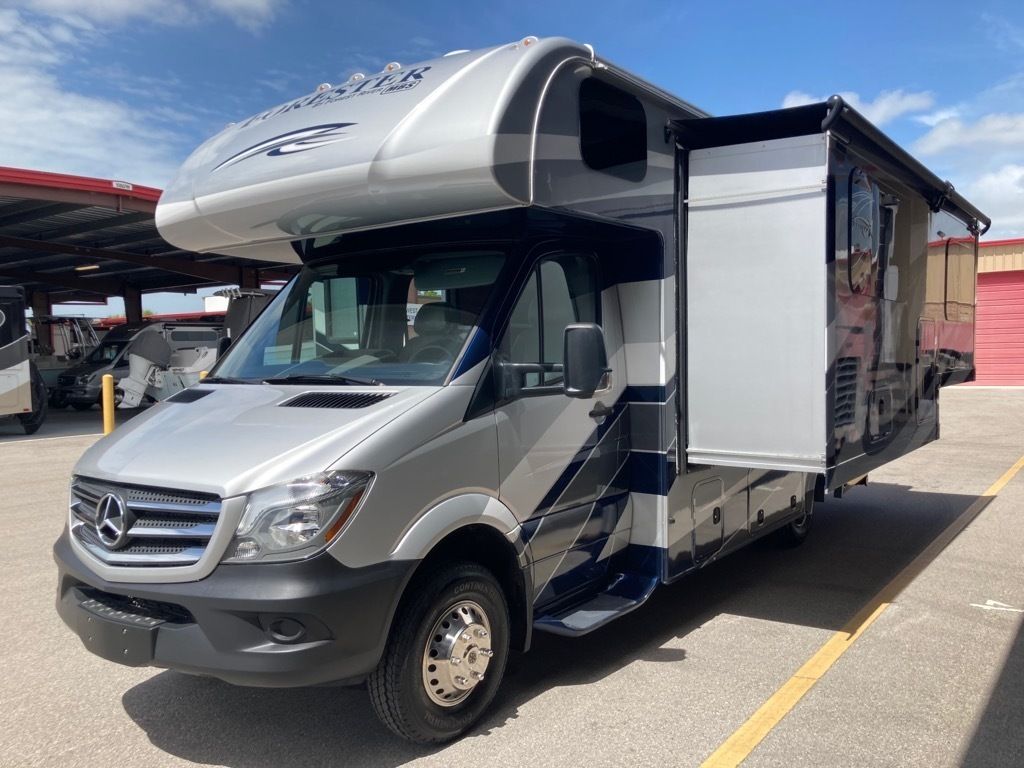 Photo 3 - 2018 Forest River Class C Motorhome rental photo 23