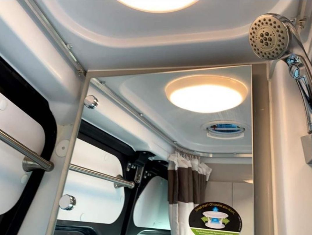 Photo 13 - 2022 Thor Class B Motorhome rental photo 15