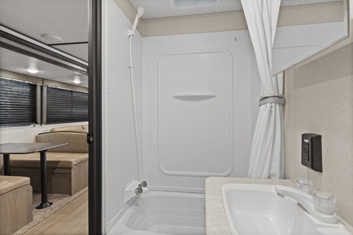 2020 Keystone Rv 318LHS Travel Trailer for rent in Aspers, PA