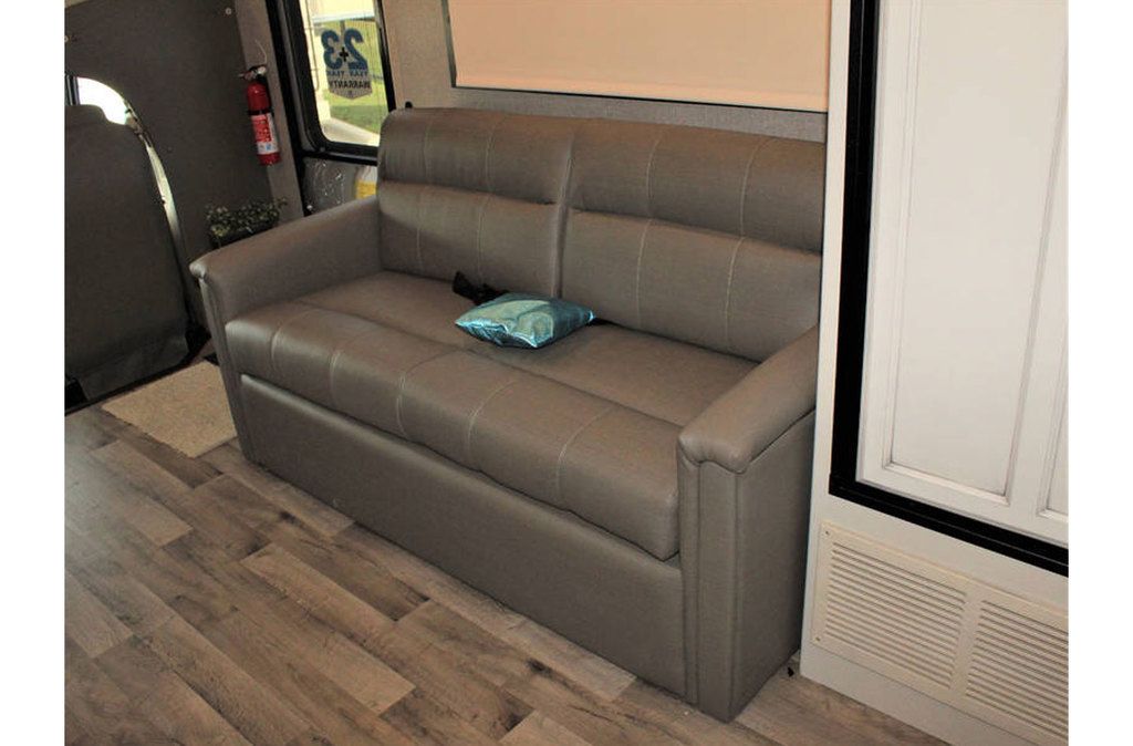 Photo 6 - 2022 Jayco Class C Motorhome rental photo 8