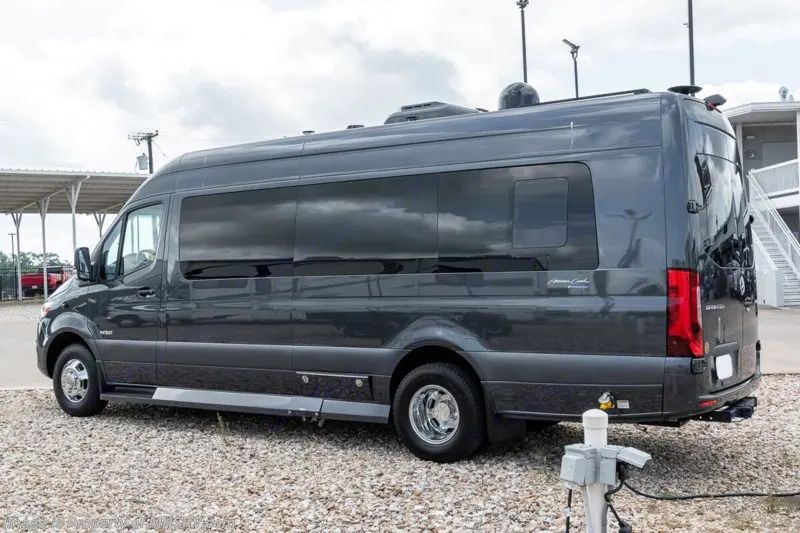 Photo 15 - 2020 American Coach Class B Motorhome rental photo 17