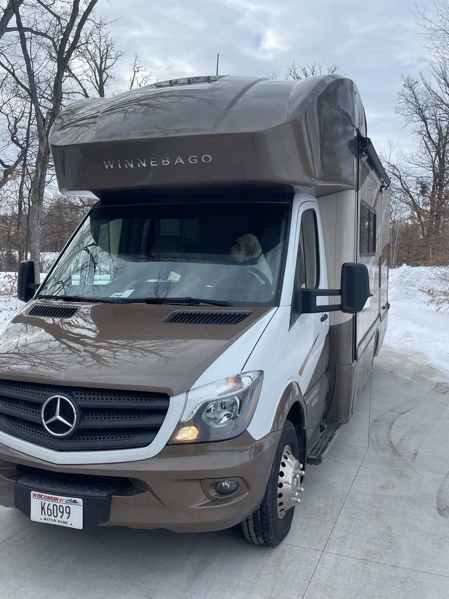 Photo 1 - 2018 Winnebago Class C Motorhome rental photo 3