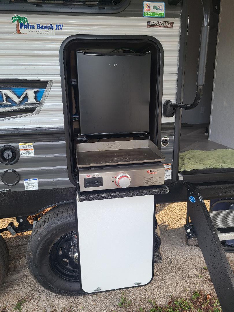 Photo 19 - 2022 Forest River Travel Trailer rental photo 21