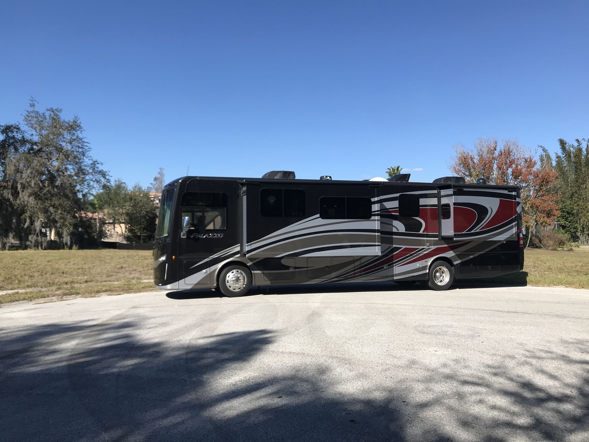 Photo 10 - 2021 Thor Motor Coach Class A Motorhome rental photo 24