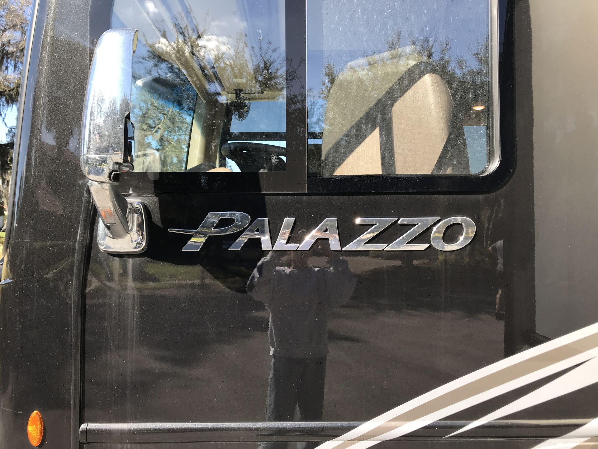 Photo 10 - 2021 Thor Motor Coach Class A Motorhome rental photo 25