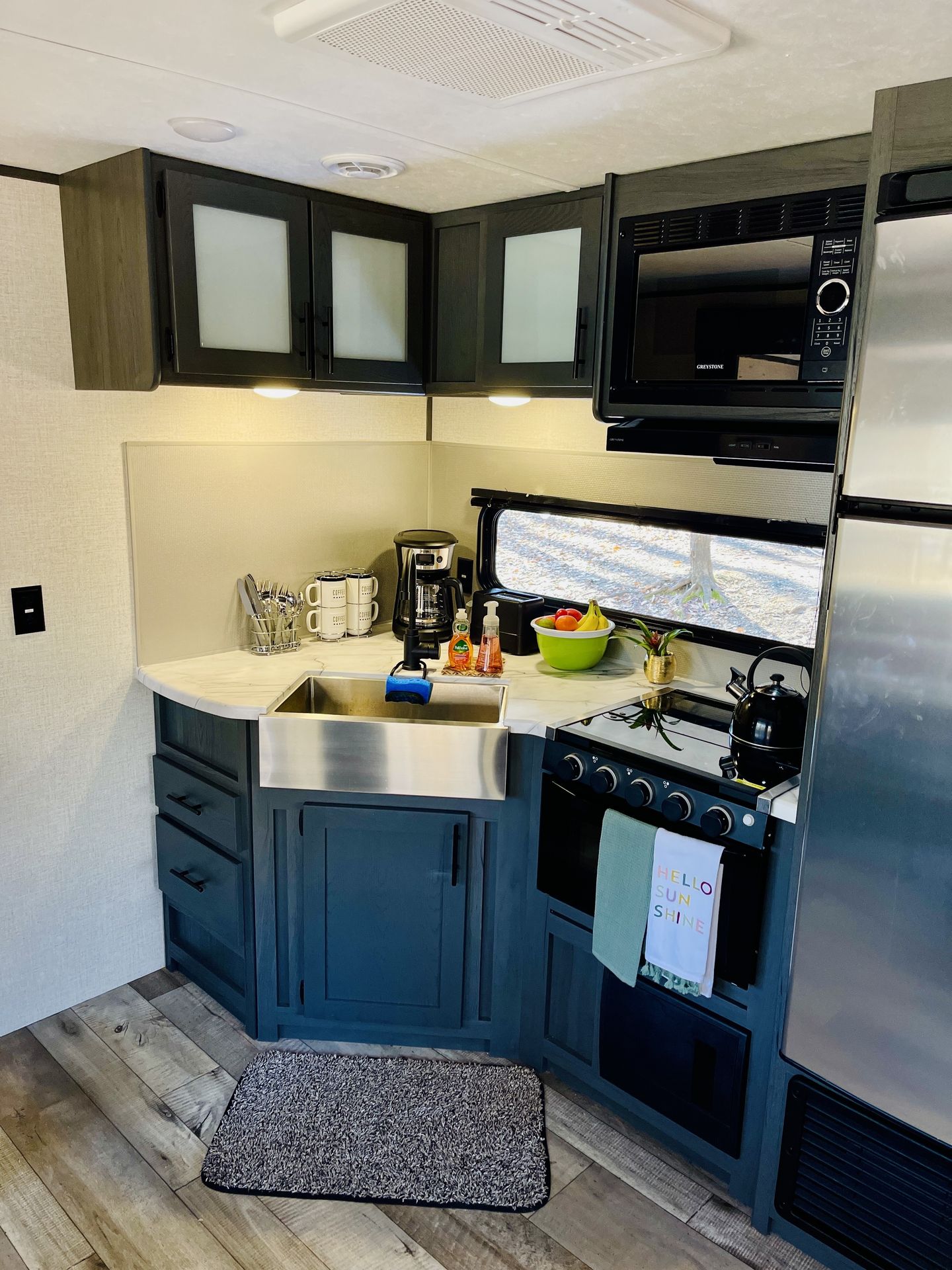 Photo 12 - 2022 Dutchmen Travel Trailer rental photo 14
