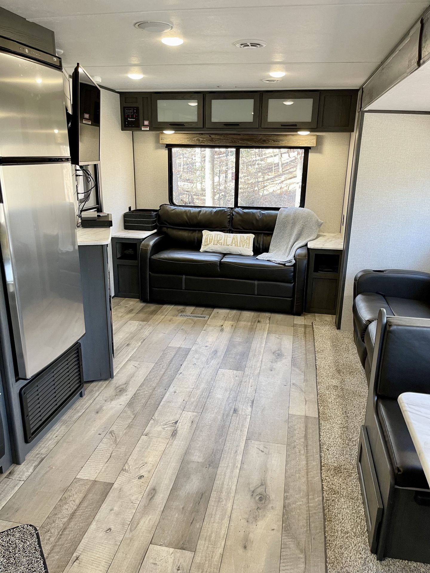 Photo 33 - 2022 Dutchmen Travel Trailer rental photo 35