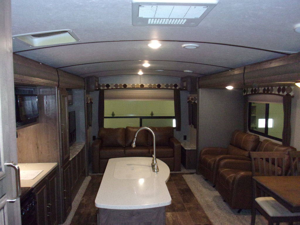 Photo 2 - 2018 Keystone Rv Travel Trailer rental photo 4