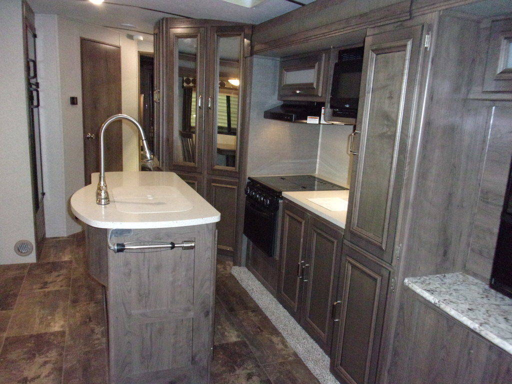 Photo 5 - 2018 Keystone Rv Travel Trailer rental photo 7