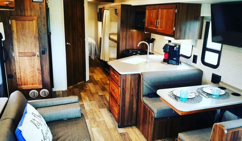 Photo 4 - 2021 Winnebago Class A Motorhome rental photo 6