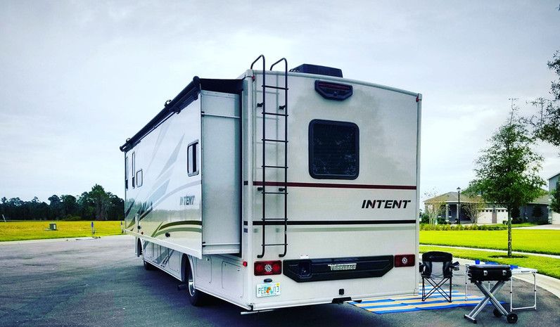 Photo 6 - 2021 Winnebago Class A Motorhome rental photo 8