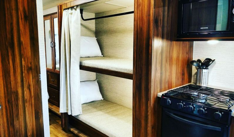 Photo 9 - 2021 Winnebago Class A Motorhome rental photo 11