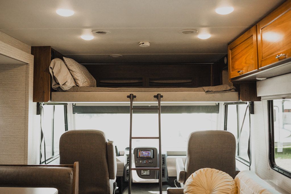Photo 12 - 2020 Winnebago Class A Motorhome rental photo 14