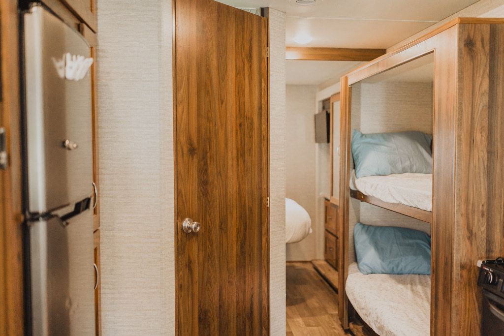 Photo 33 - 2020 Winnebago Class A Motorhome rental photo 35