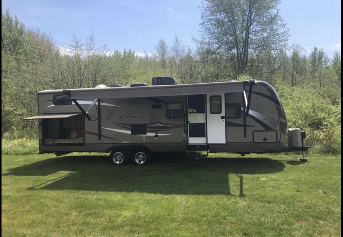 Photo 0 - 2015 Keystone Rv Travel Trailer rental photo 2