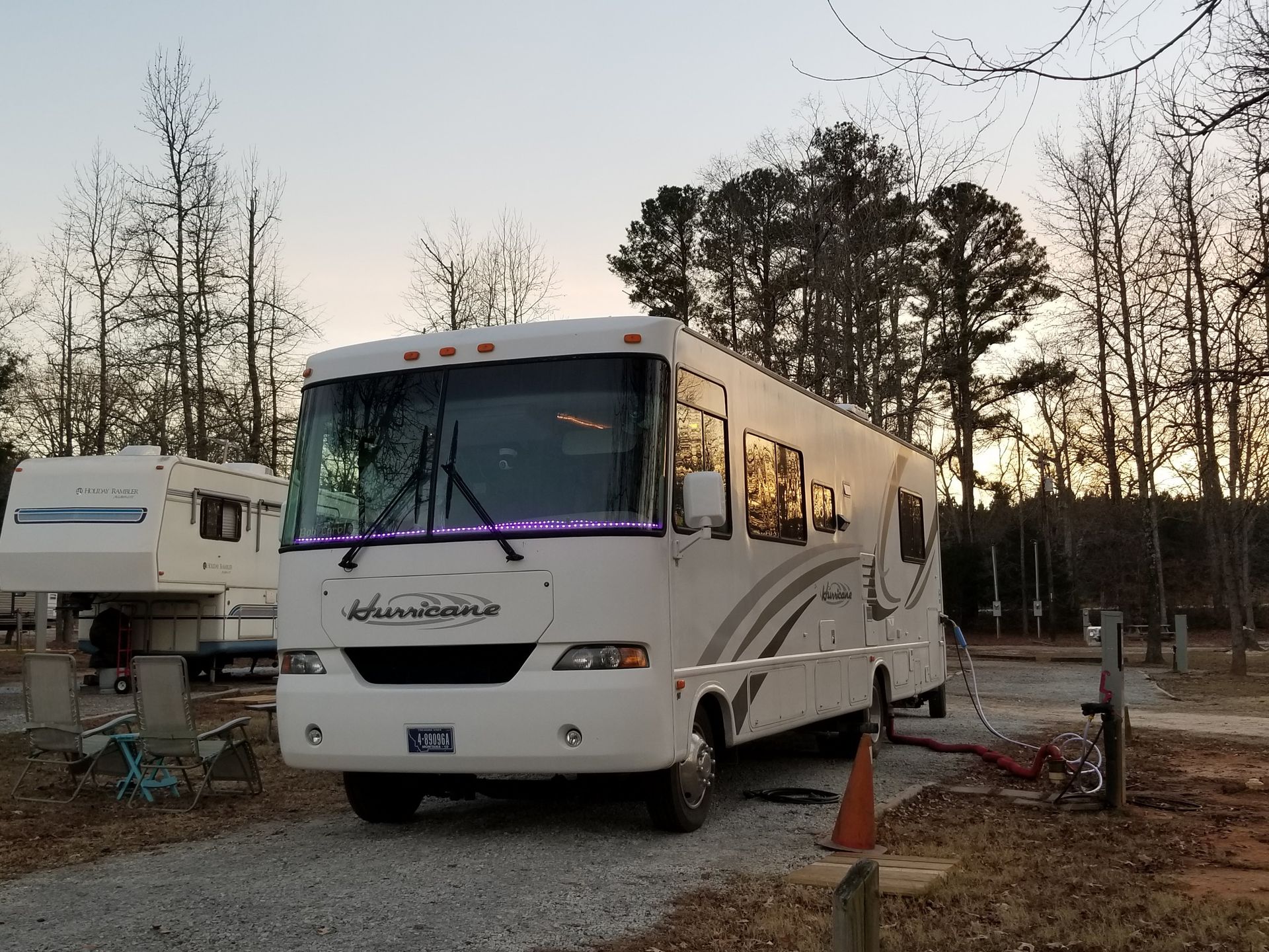 Photo 21 - 2004 Four Winds Class A Motorhome rental photo 23