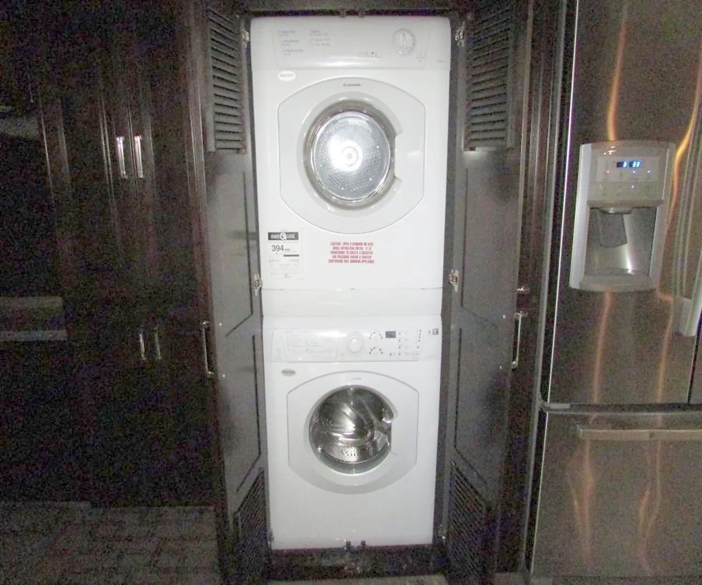 Photo 25 - 2015 Fleetwood Class A Motorhome rental photo 27