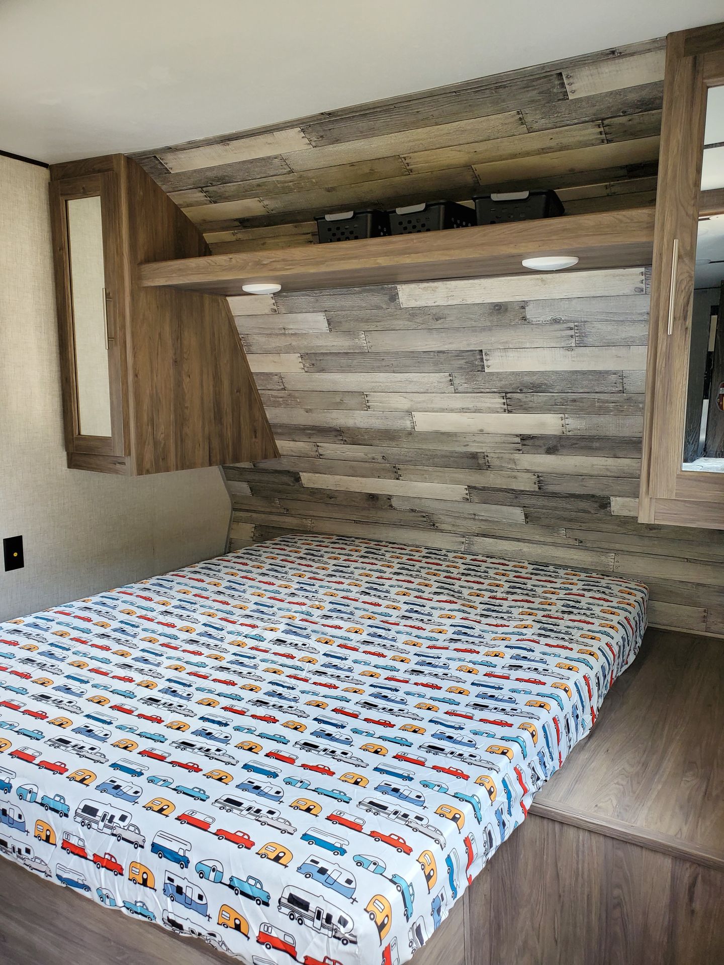 Photo 7 - 2022 Crossroads Travel Trailer rental photo 9