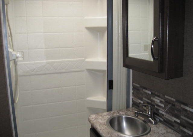 Photo 9 - 2020 Thor Class C Motorhome rental photo 11