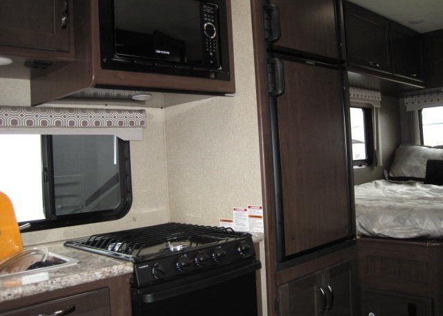 Photo 12 - 2020 Thor Class C Motorhome rental photo 14