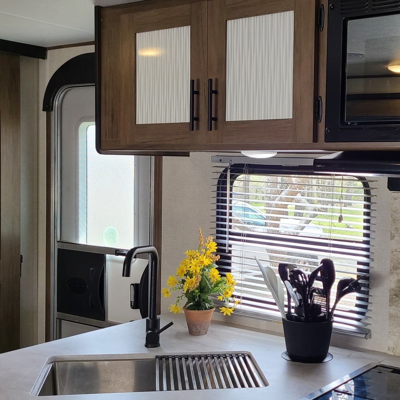 Photo 0 - 2021 Prime Time Travel Trailer rental photo 2