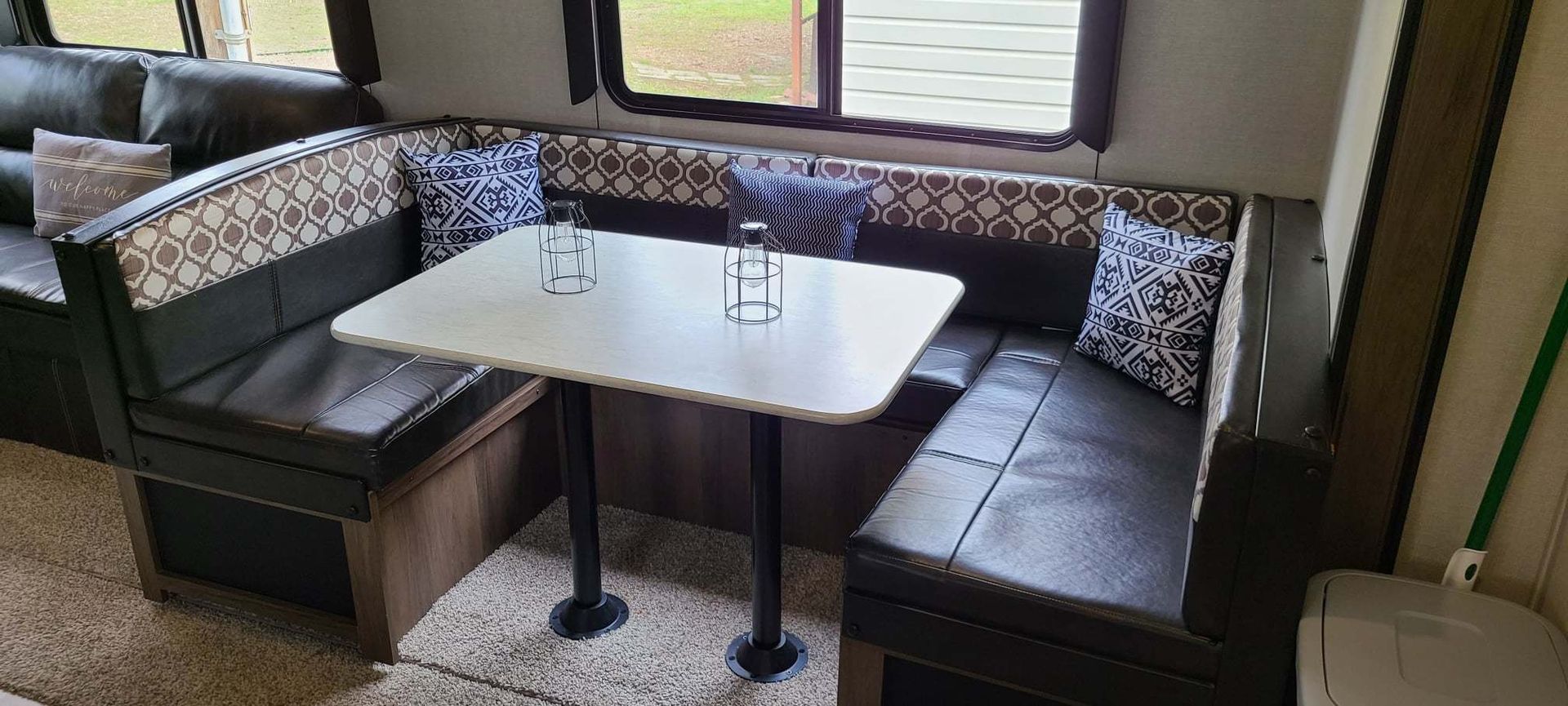 Photo 5 - 2021 Prime Time Travel Trailer rental photo 7