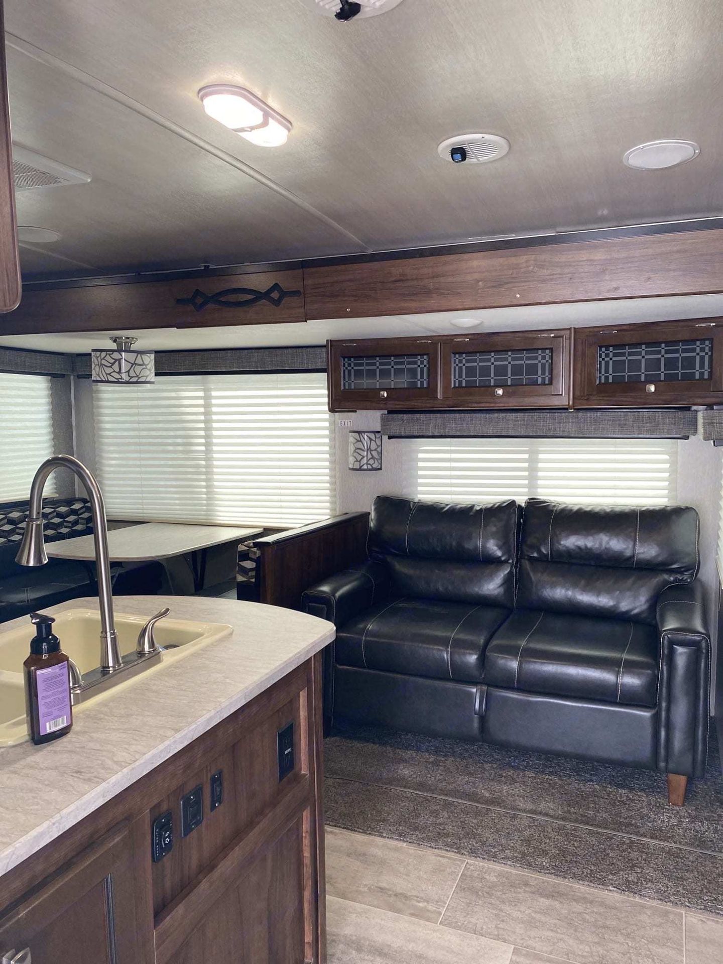 Photo 11 - 2018 Heartland Travel Trailer rental photo 13
