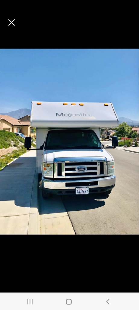 Photo 7 - 2009 Thor Motor Coach Class C Motorhome rental photo 9